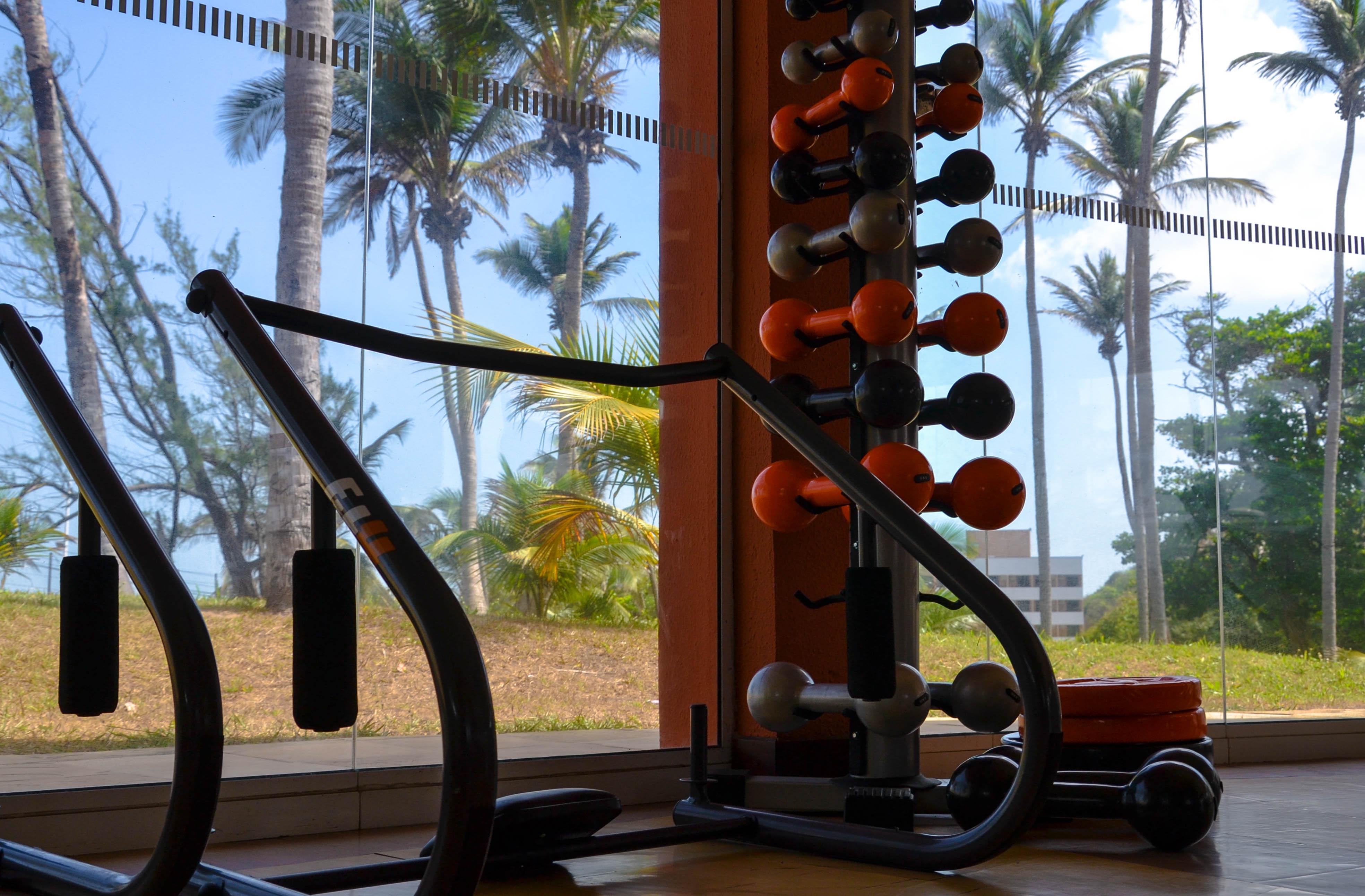 Отель Blue Tree Towers Sao Luis Экстерьер фото Dumbbells on a rack