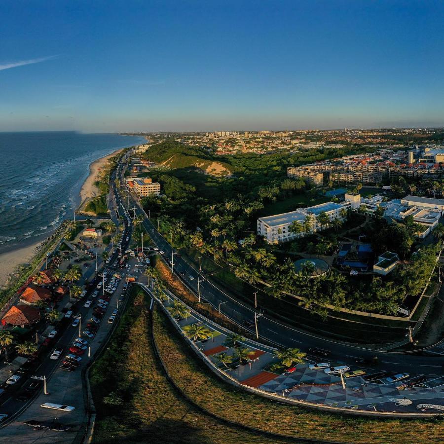 Отель Blue Tree Towers Sao Luis Экстерьер фото Aerial view of the Pacific Coast Highway in Malibu