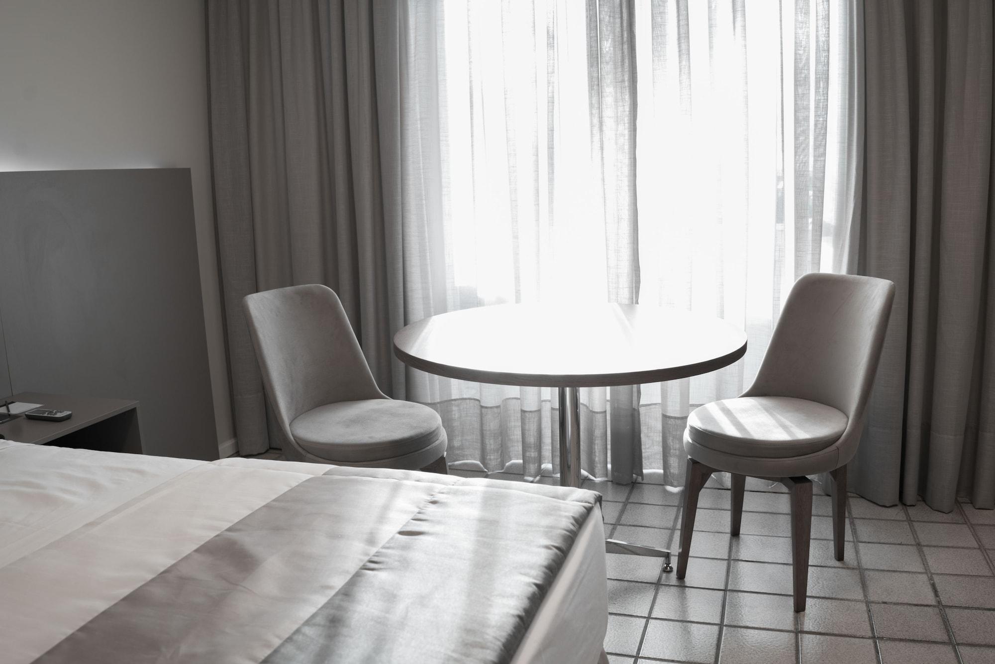 Отель Blue Tree Towers Sao Luis Экстерьер фото A room at the hotel