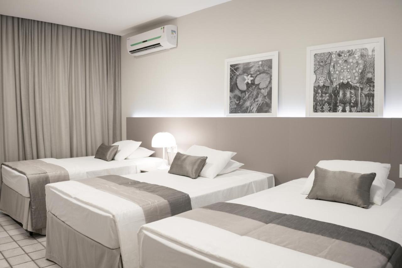 Отель Blue Tree Towers Sao Luis Экстерьер фото A room at the hotel